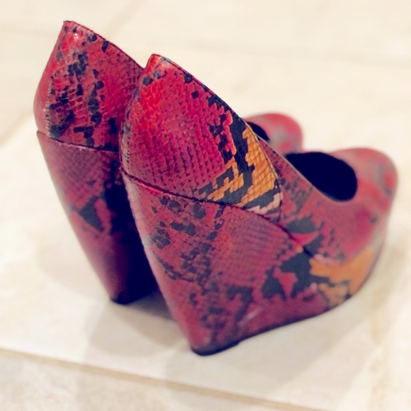 🐾🐆Aldo Animal Print platform Wedge Heels 🐆🐾 - Picture 6 of 15